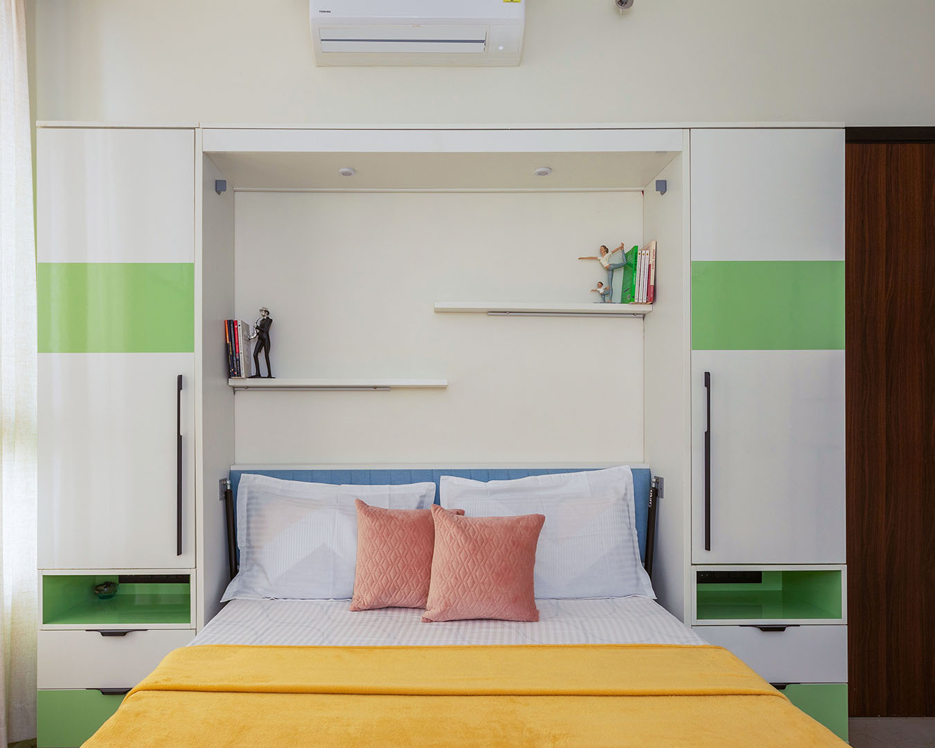modern bedroom interiors